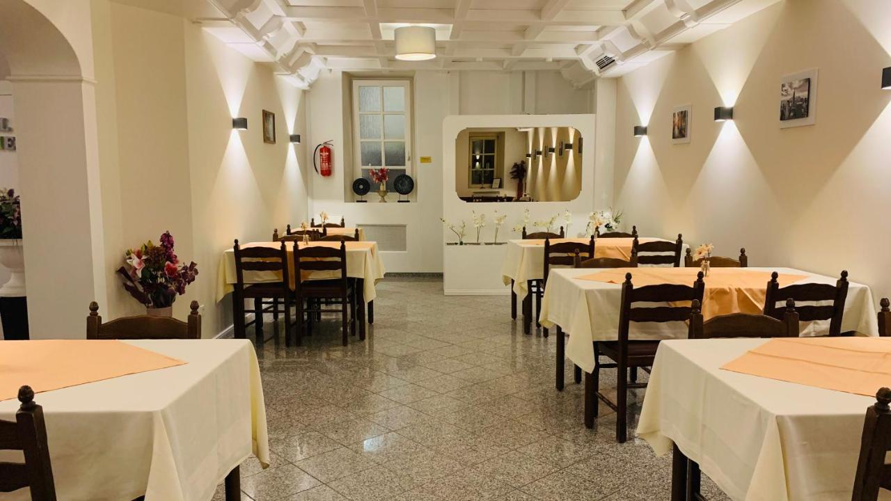 Hotel Gold'Ne Krone 오펜하임 외부 사진
